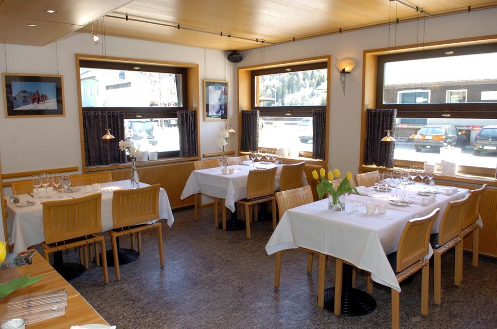 Hotel & Restaurant Forni Airolo Exteriér fotografie